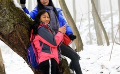 隔山有眼好看吗